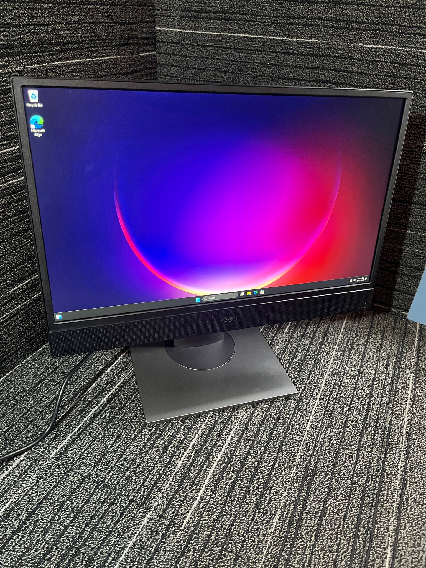Dell 5260 22” All-In-One Desktop Computer, Core i5, 16 GB Ram, 256 GB SSD, Win 11 Pro