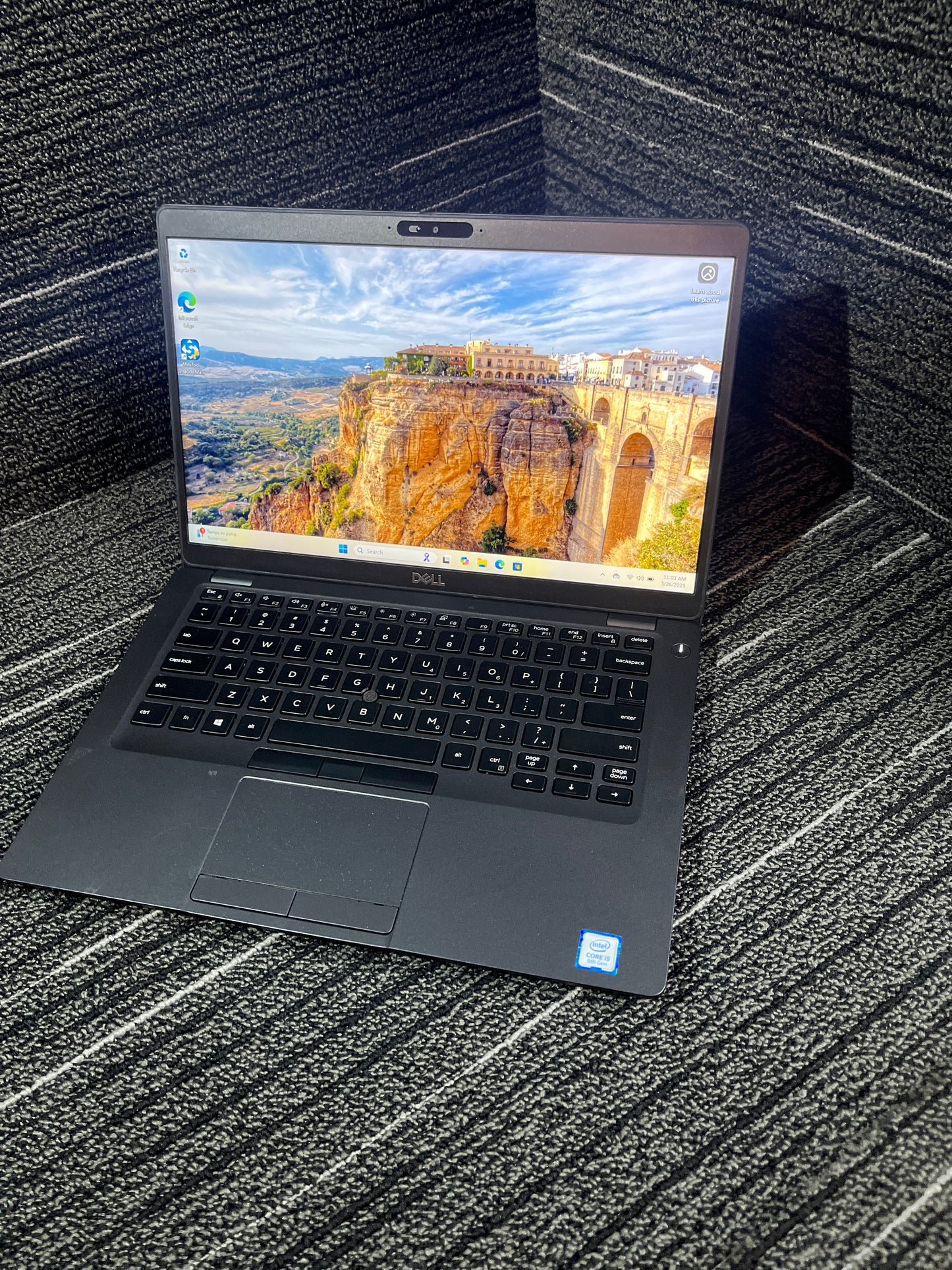 Dell Latitude 5400 Laptop 14”, Core i5, 16 GB Ram, 256 GB SSD, Windows 11 Pro