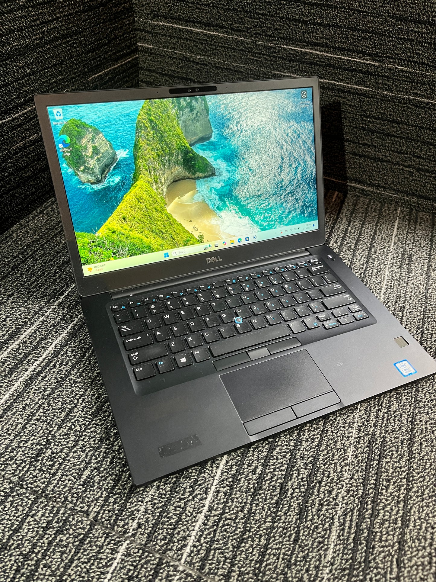 Dell Latitude 7490, Core i7, 16 GB Ram, 256 GB SSD, Windows 11 Pro