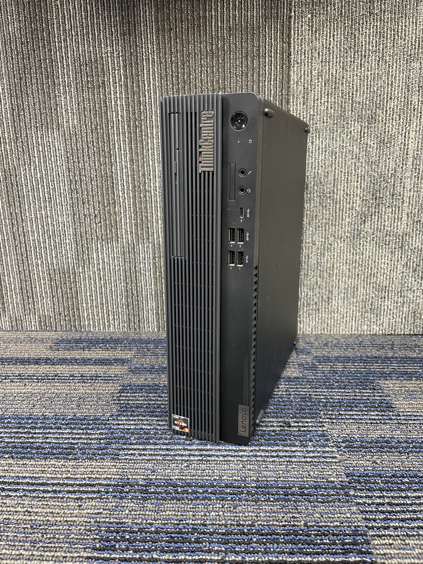 Lenovo M75s Gen 2 Desktop Computer AMD Ryzen 5 Pro 3650G, 32GB RAM, 256GB SSD