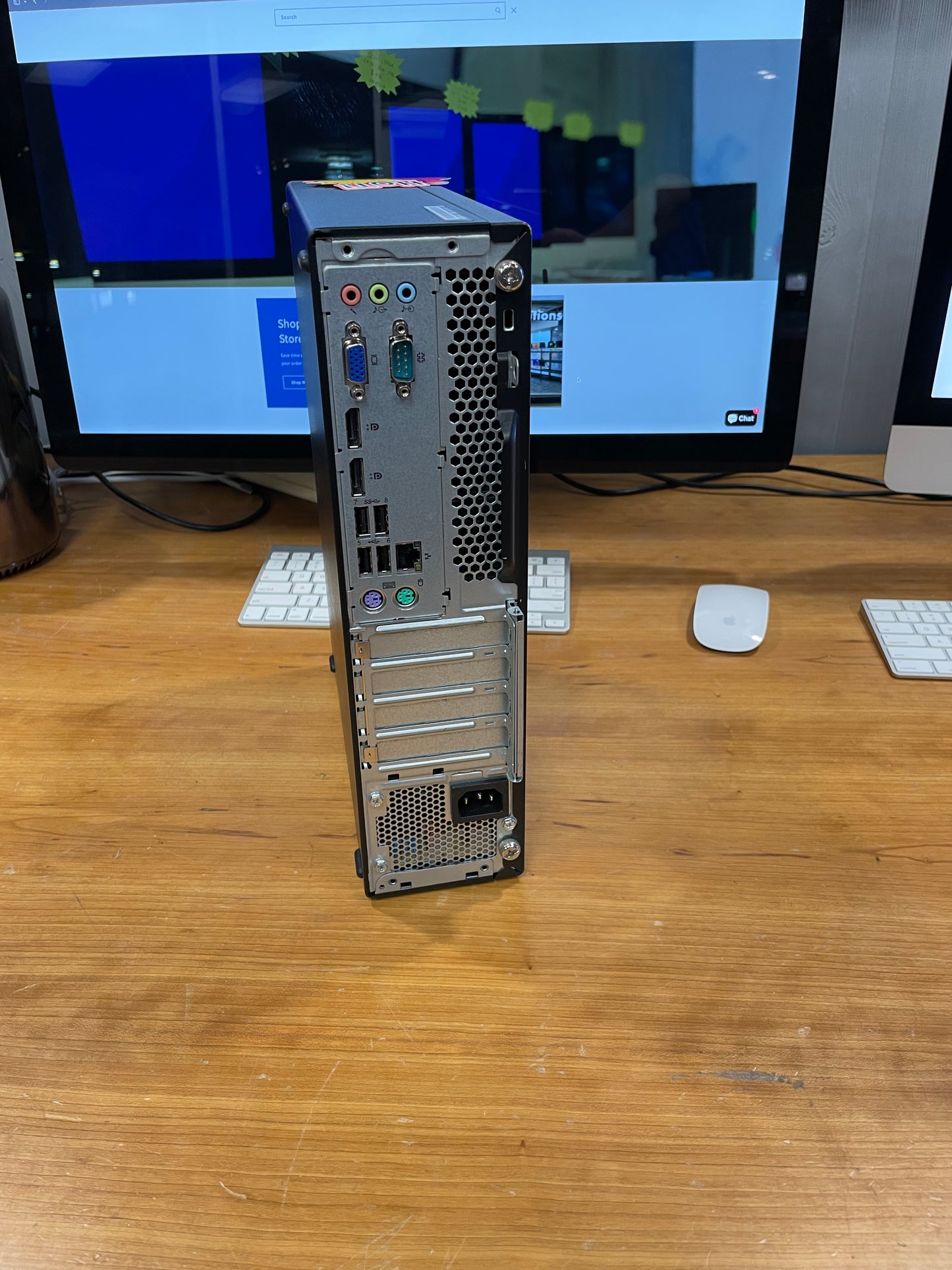 Lenovo M725s Desktop Computer AMD Ryzen 5 Pro 24000G, 32GB RAM, 256GB SSD