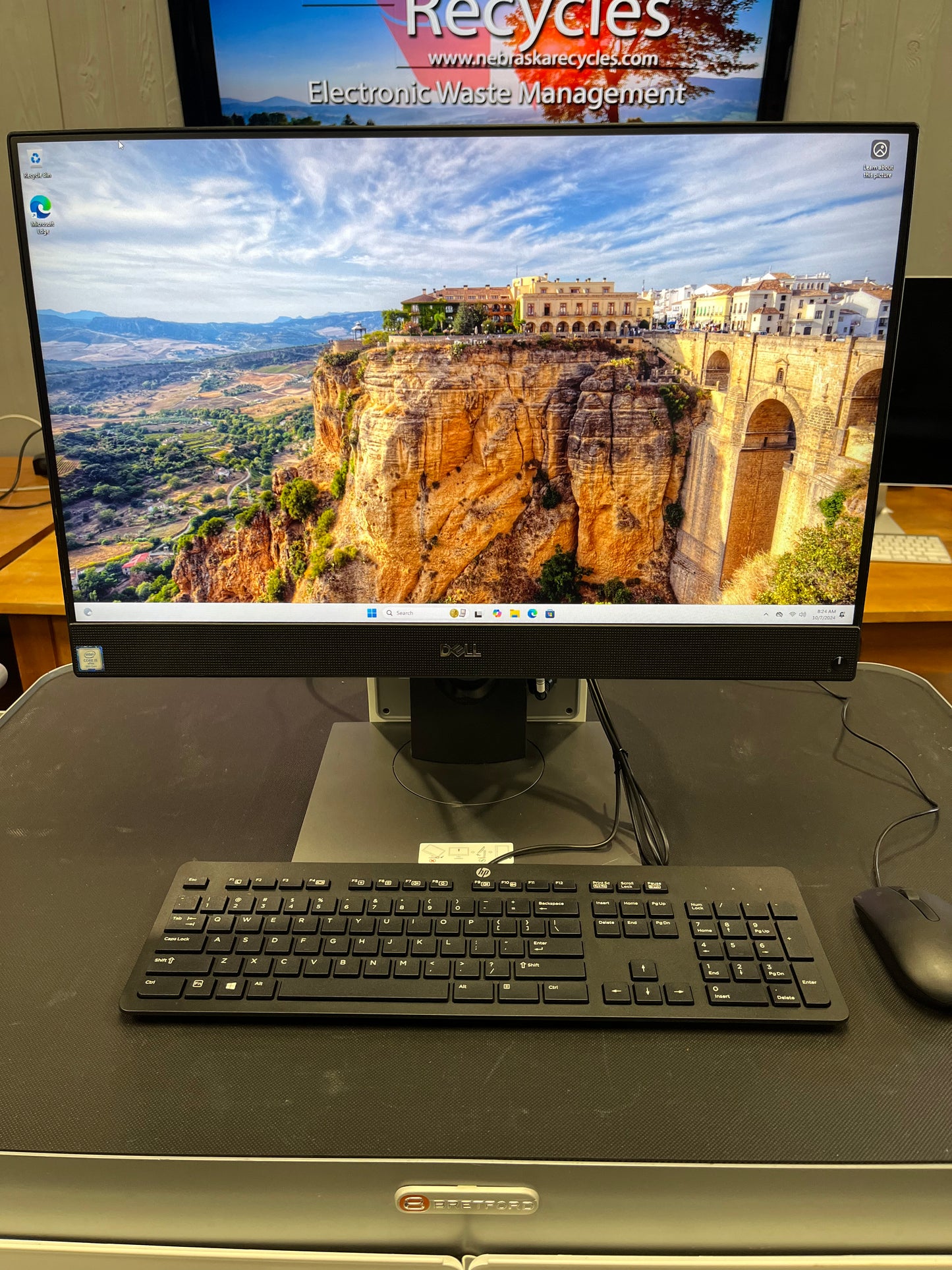 Dell 7470 All-In-One Desktop Computer Core i5, 16 GB Ram, 256 GB SSD, Win 11 Pro, Touchscreen FHD