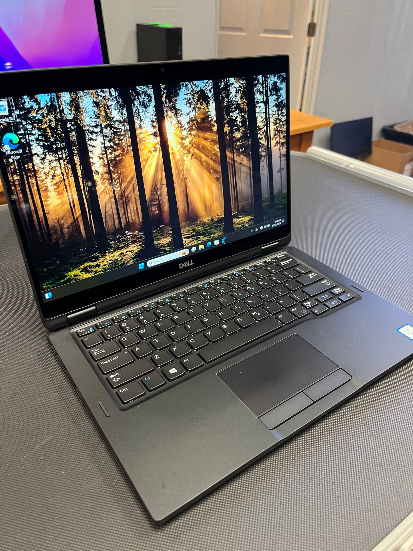 Dell Latitude 7390 2 in 1, Core i7 (8th Gen), 16 GB Ram, 256 GB SSD, Windows 11 Pro