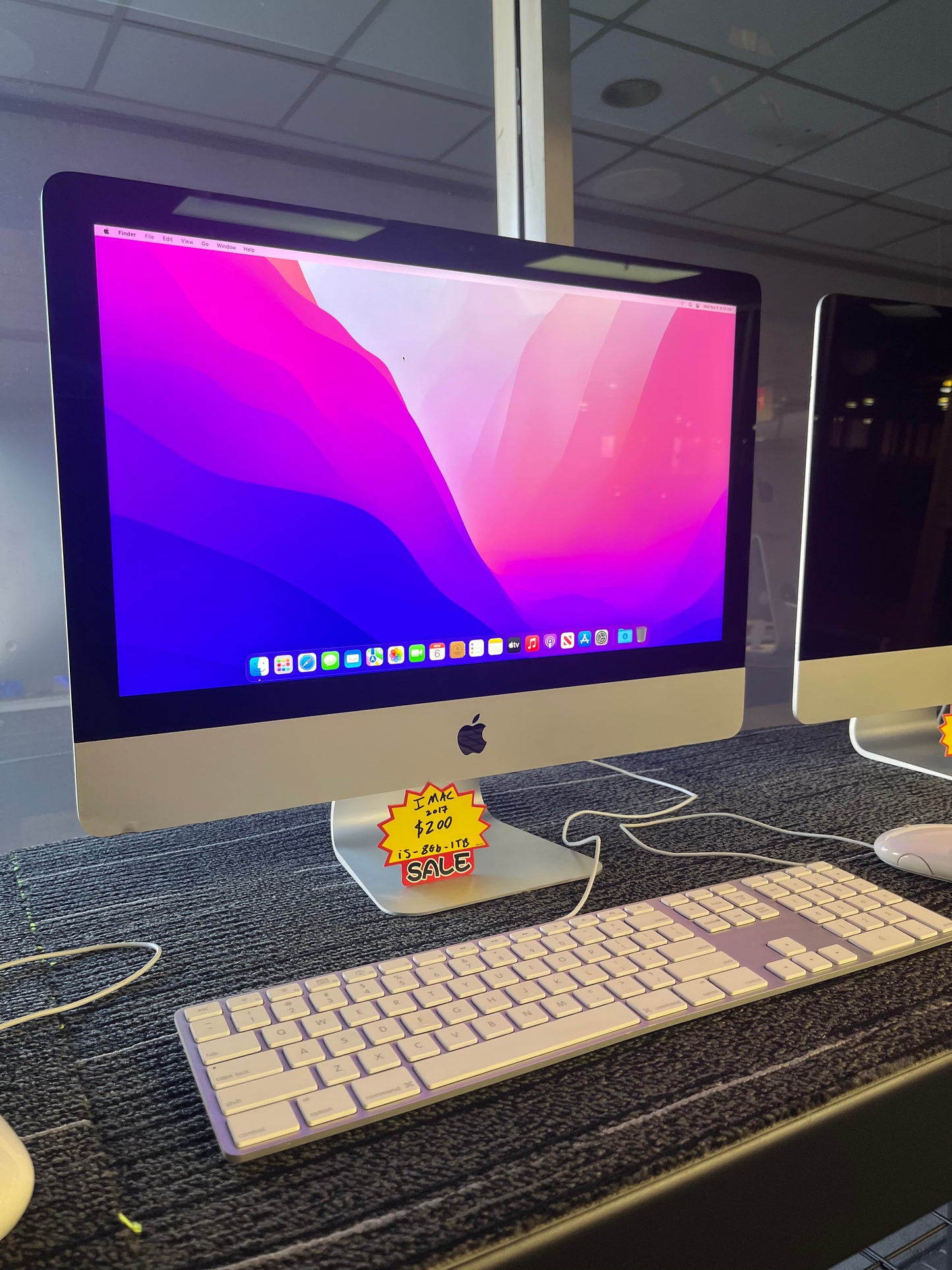 2017 iMac 21” Desktop, Core i5, 8 GB Ram, 1 TB Drive, Monterey 12.4