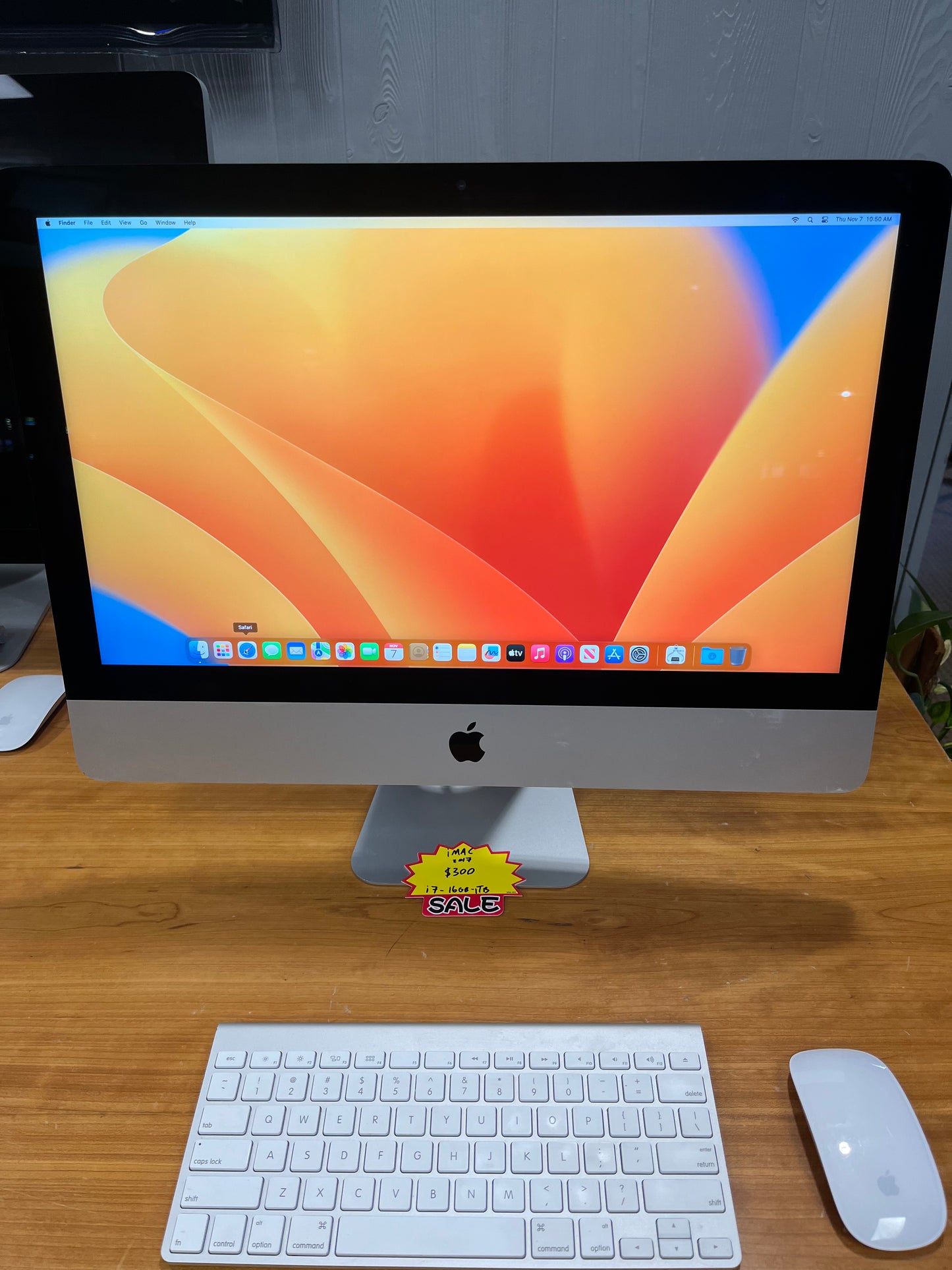 2017 iMac 21” Desktop, Core i7, 16 GB Ram, 1 TB Drive, Ventura 13.7