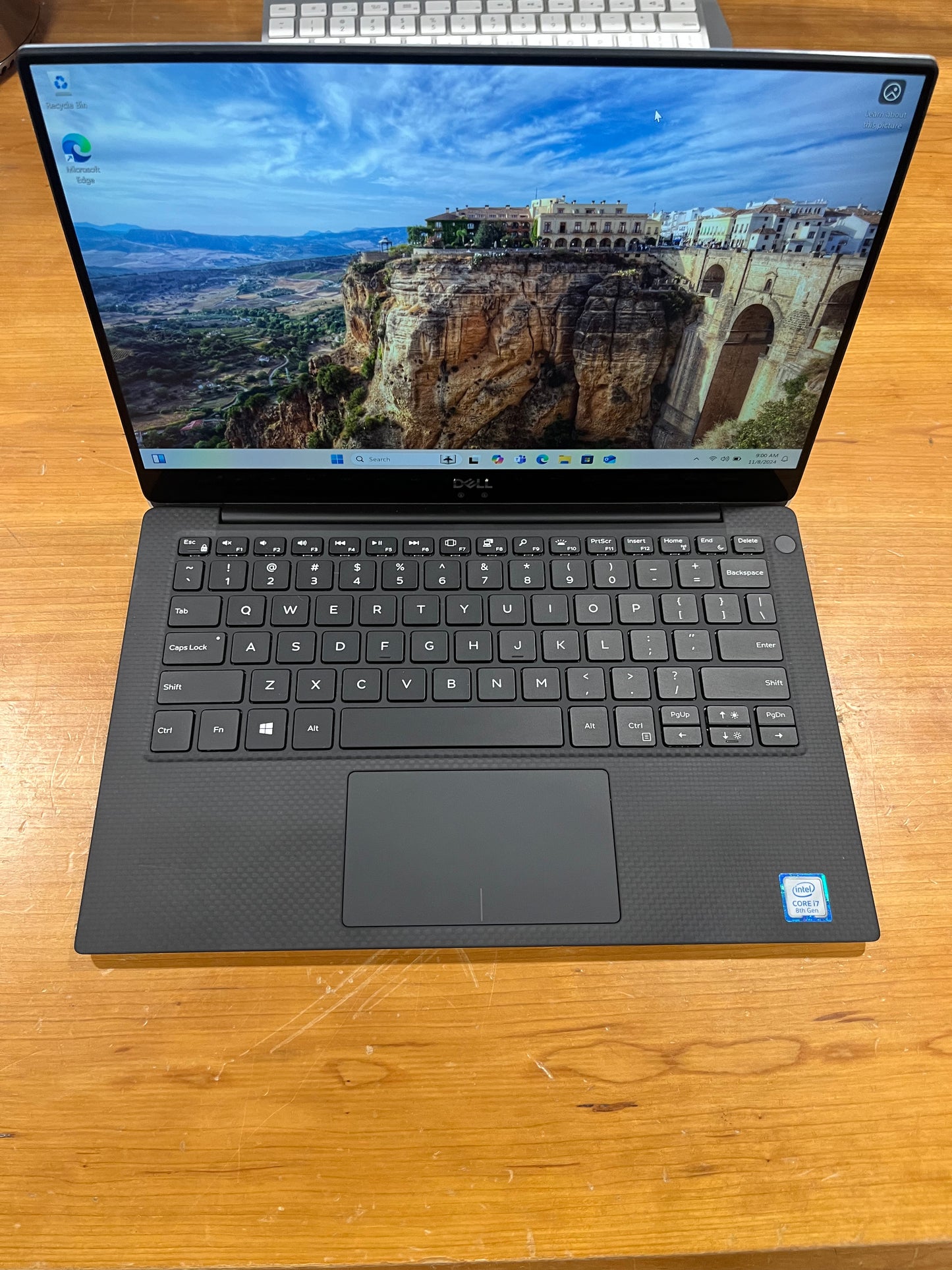 Dell XPS 13 9370 Laptop 13”, Core i7, 16 GB Ram, 500 GB SSD, Touchscreen, Windows 11 Pro