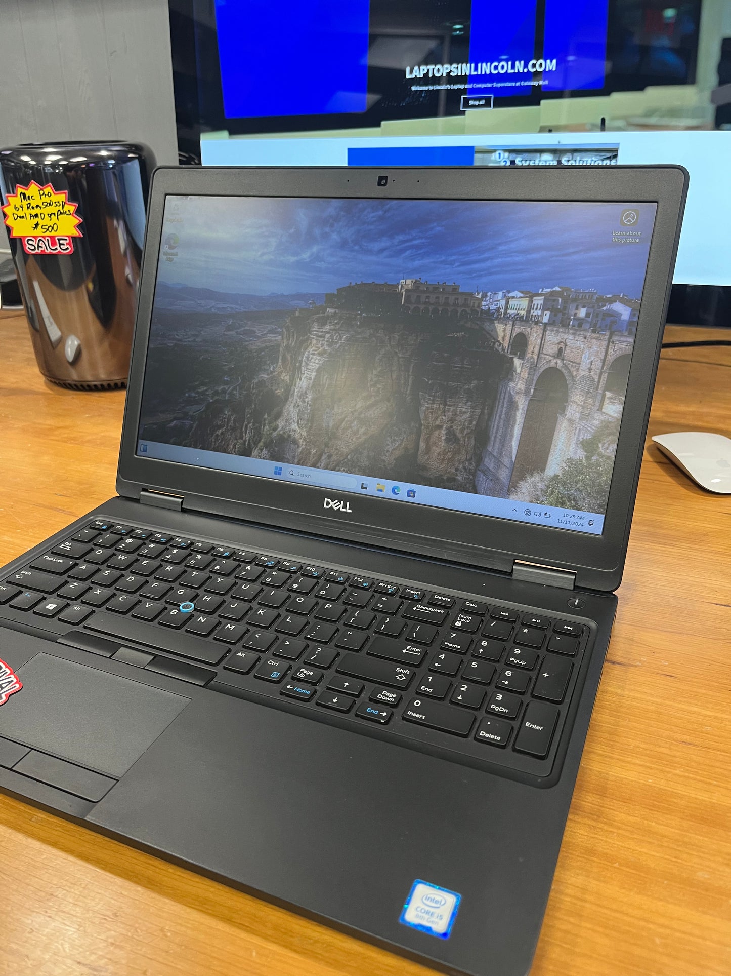 Dell Latitude 5590, Core i5, 16 GB Ram, 500 GB SSD, Windows 11 Pro