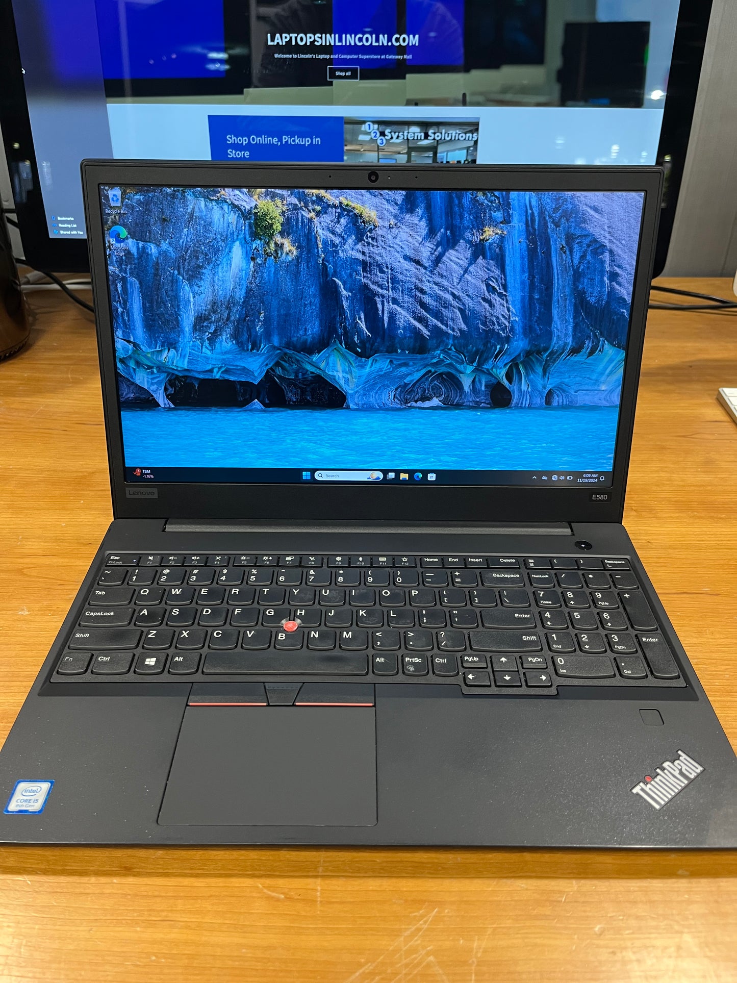 Lenovo E580, Core i5 8250u, 16 GB Ram, 256 GB SSD, Windows 11 Pro