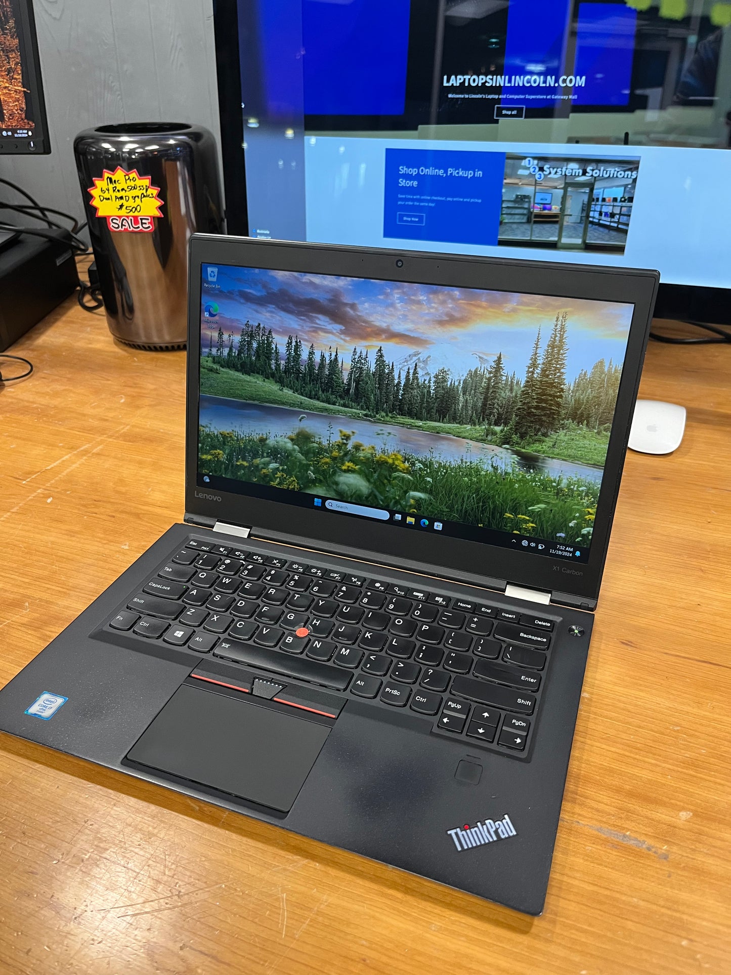 Lenovo ThinkPad X1 Carbon, Core i7, 8 GB Ram, 256 GB SSD, Windows 11 Pro